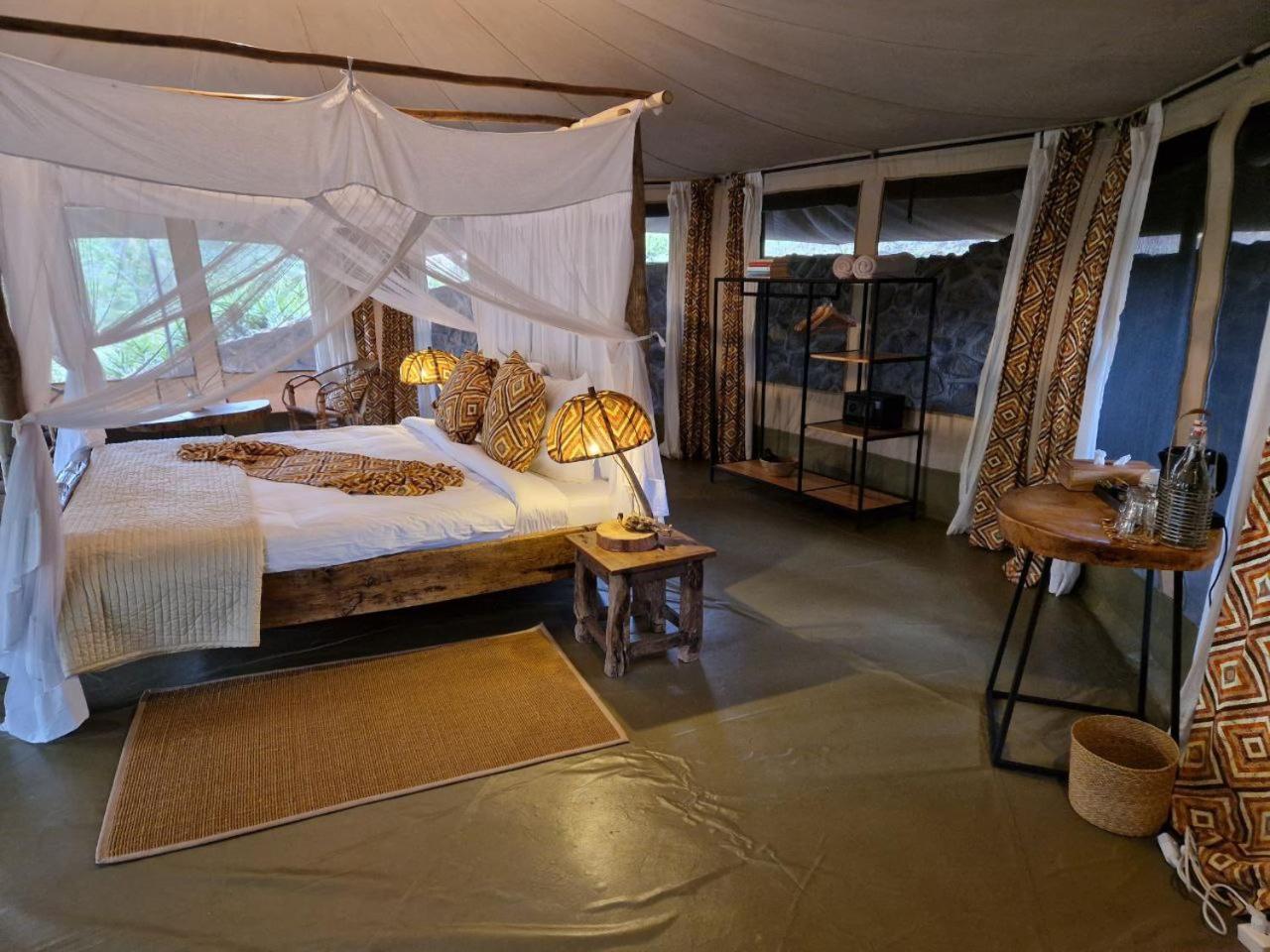 Dolly Farm & River Camp, Luxury Tents Usa River Zewnętrze zdjęcie